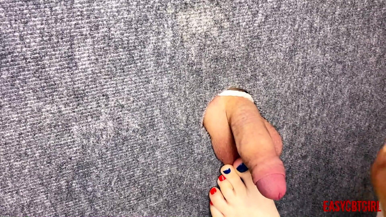 AnnyCandyPainboy: Ho fatto una foto da vicino di gloryhole - sculacciando i...
