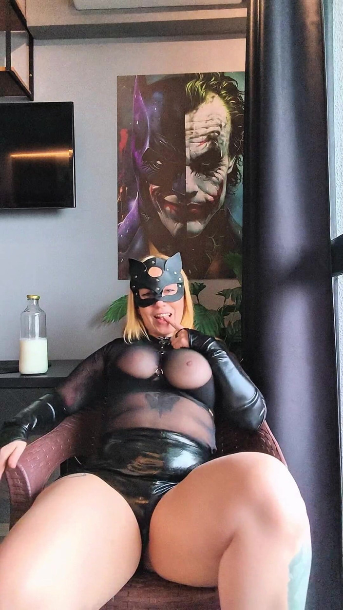 nandaragna: JOI Catwoman - You Will Cum at the Moment I Say...