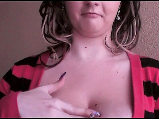 All Those Girlfriends: 그녀의 놀라운 자연 젖탱이를 보여주는 거유 Denisa Fionne