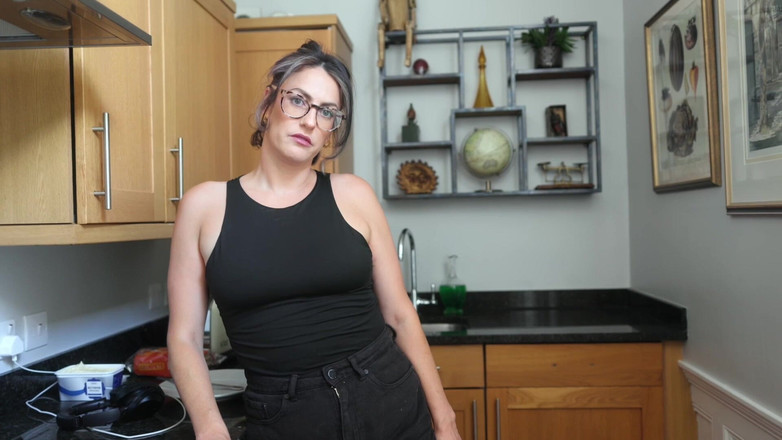 Countess diamond: Zpocená podpaží vaší Domme Spolubydlící