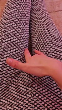 Sporty Leggings Pussy Play - Dutch Girl Teases and Fingers Her Wet Pussy in Tight Gym Leggings (dutch)