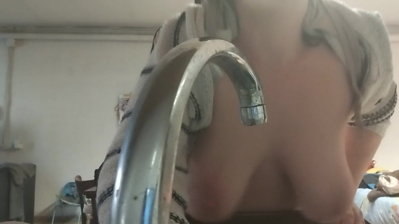 Couple Jagger: Komşum beni bulaşık yıkarken yakaladı ve arkadan sikti