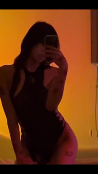 Tranny xinh đẹp