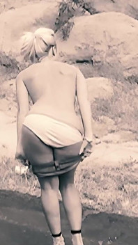 Goldie Coxx Loves Being Fucked in the Front Yard with Her Well Hung Lover