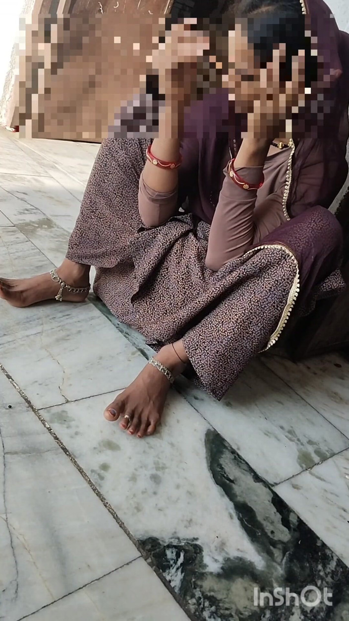 Pushpa-devi couple: Hoje o marido de Pushpa não estava em casa
