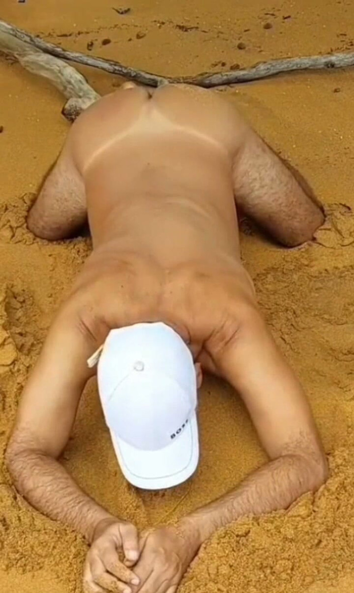 Ladysilvas: Ladysilva on All Fours Wanting Cock in Her Hot Ass...