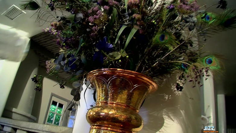 Jizz Addiction: Micah Andrews &amp; Jucăriile lui