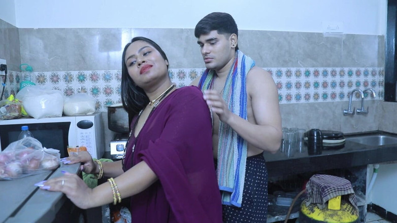 Abu: Kundička Desi Bhabhi byla odčerpána vodou švagrem