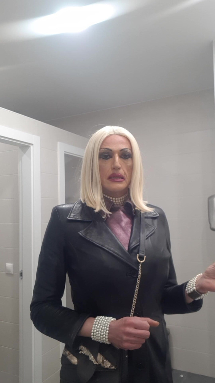 Tatiana Zorrita: Fumando