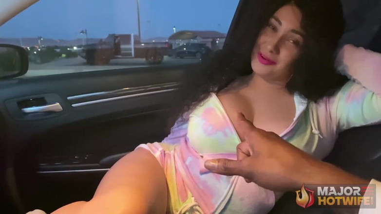 Rome Major Hot Wife: Hotwife berjoging menunggang kereta