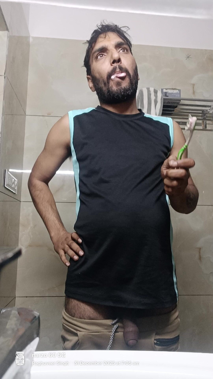 Rajasthani-old-lover: Indian Desi Man Ciesz się prysznicem i pokaz mistrzowski z...