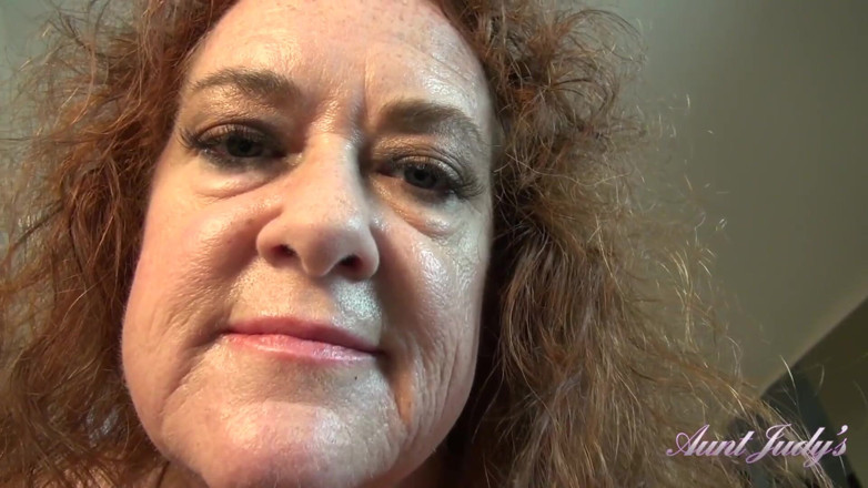 Aunt Judy's: Auntjudys - tu tía pelirroja cachonda La Señora Ginger te da...