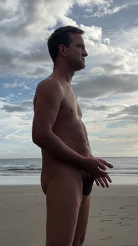 Bleshcouple Nude on the Beach