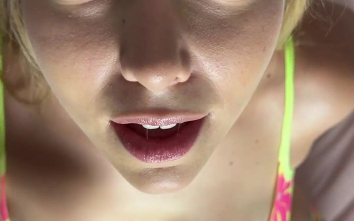 Samantha Flair: Aqui está o vídeo joi em retrato e paisagem. São...