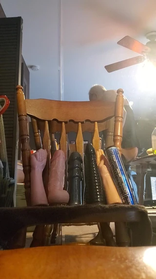 Kåta Asspussy's Big Dildo Gangbang Orgie med explosiv finish! Pt. 1