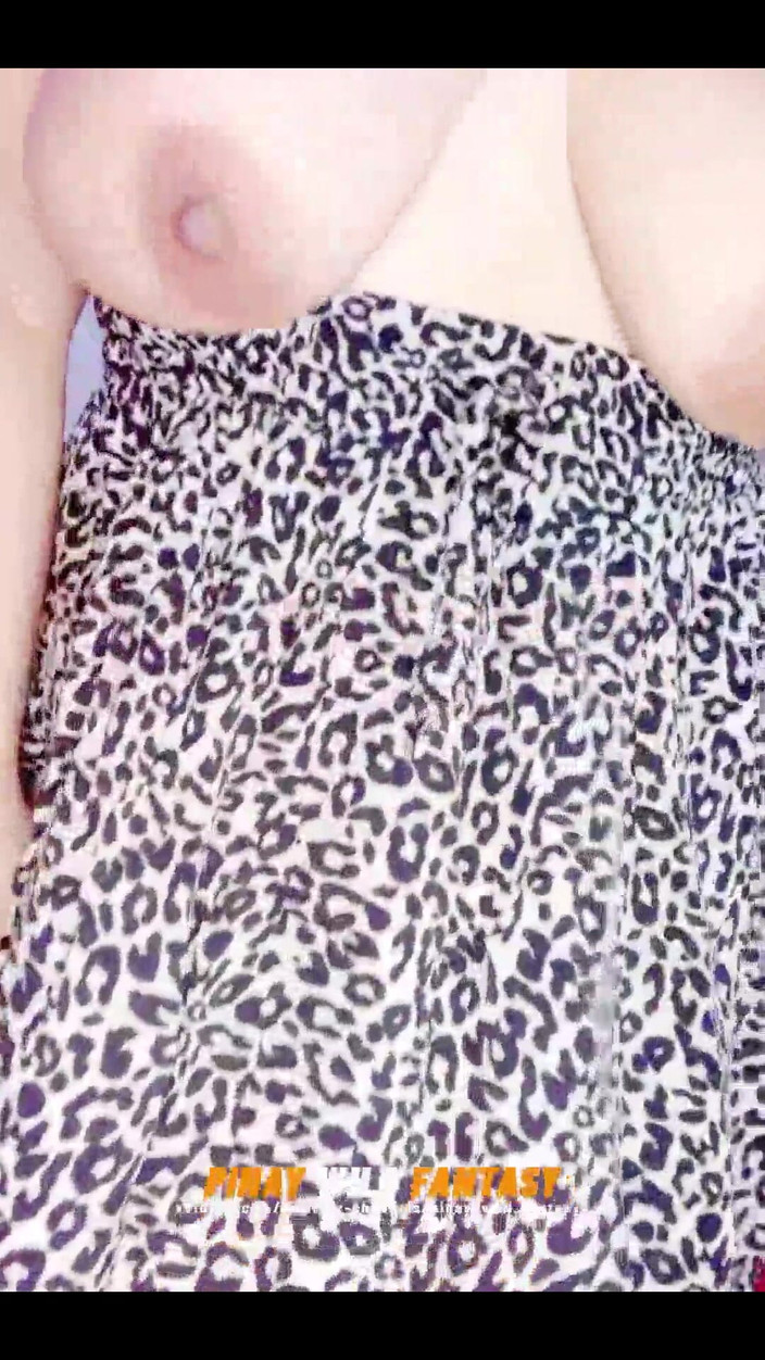 PinayWildHotCouple: Pinay Viral - エマさんのセクシーなダンス!バルボルはノーパンで大きな胸を出します