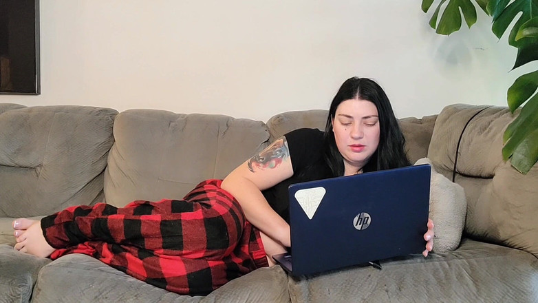 Julia Ryan: Прятаться в поисках