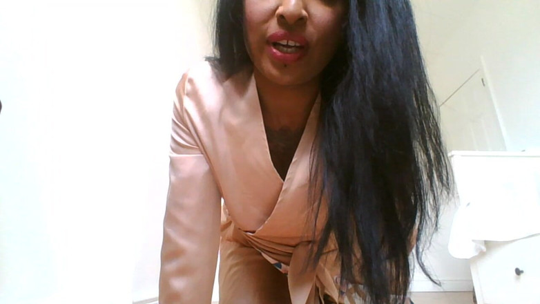 BabeXX69XX Asian MILF: Ibu tiri joi