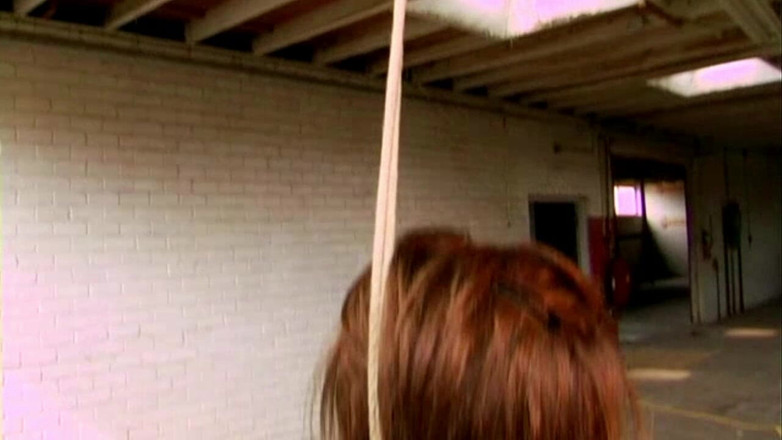 Submissed: Maya pur și simplu în picioare