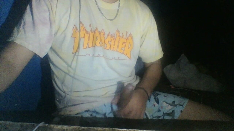 AlexAlejandro13: Di depan webcam