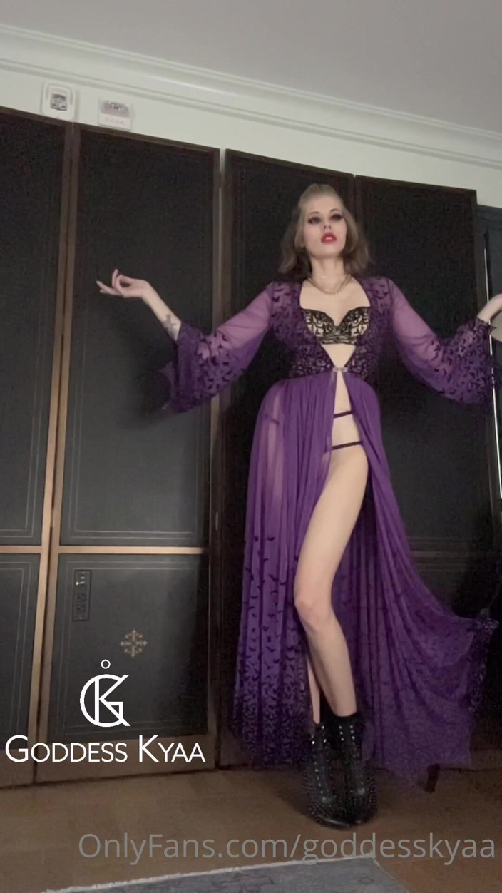 Kyaa Chimera: Der countdown zum göttinnentag hat begonnen