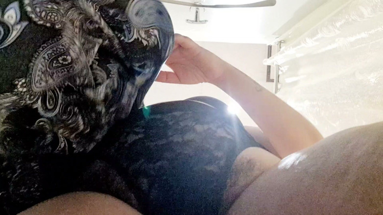 Nicoletta Embassi: Fitting Room Secret: Giantess Flashes Her Massive Hairy Bush