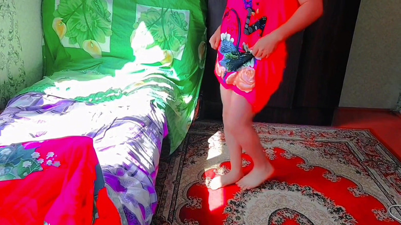 Kitty_Cross: Awek transeksual yang suka bermain memegang ais krim dengan Wink