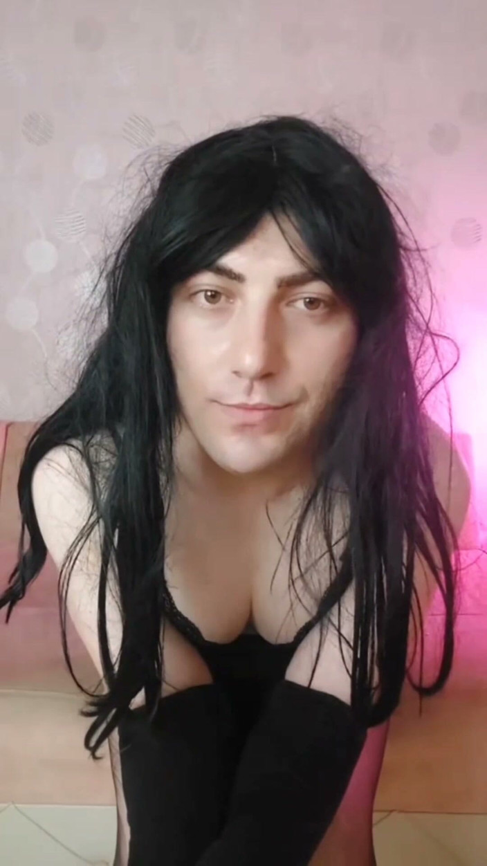 Kitty_Cross: Gothic Model Pretty Feminine Boy With Sexy Scarf