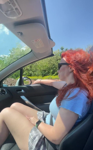 Kisankanna: Spontanes geiles video in einem auto