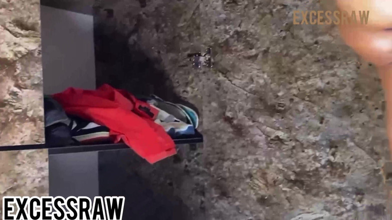 ExcessRaw: 직장을 떠나기 전에 빨리 복용하는 버릇이 있는 남편