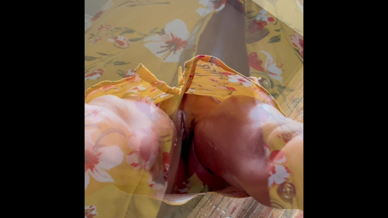 TiffanyJacksXXX: Olej, Krawędź, Wytrysk W Sukience