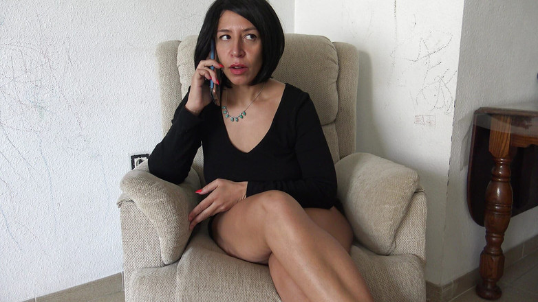 Stepmom Susan: La moglie traditrice viene sborrata dentro da un grosso cazzo...