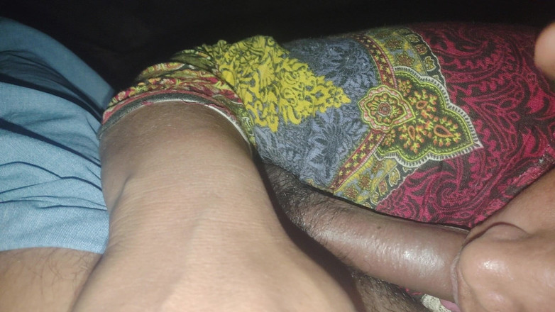 Meera Vishali: Hidžábská indická dívka, plná hardcore desi sex