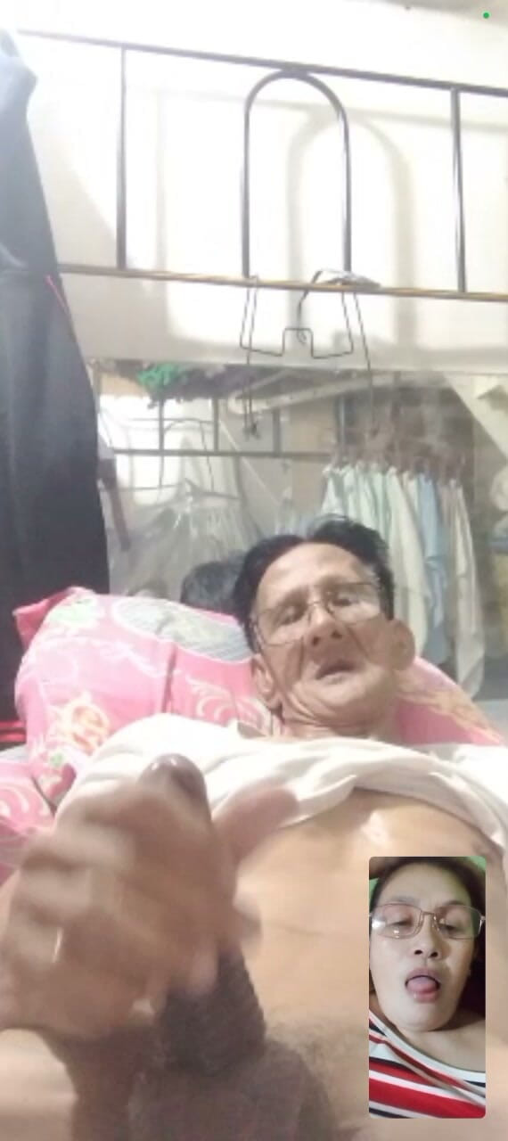 amadorrivera: Ldr till min fru videosamtalsex är lösningen för att göra oss...
