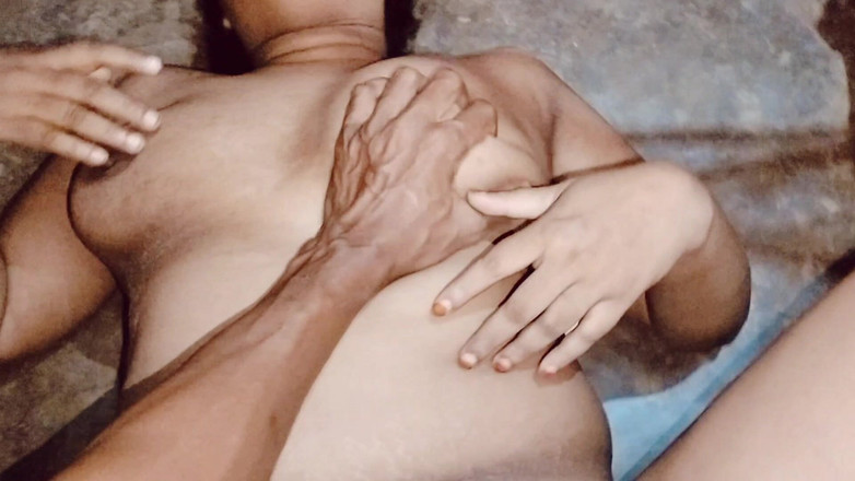 Bd-Hot-Couple: Sexuální video indické desi nevlastní sestry a nevlastního bratra