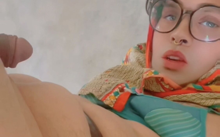 Apple00001: Cítím tlak chcaní - polykání a lízání mrdky