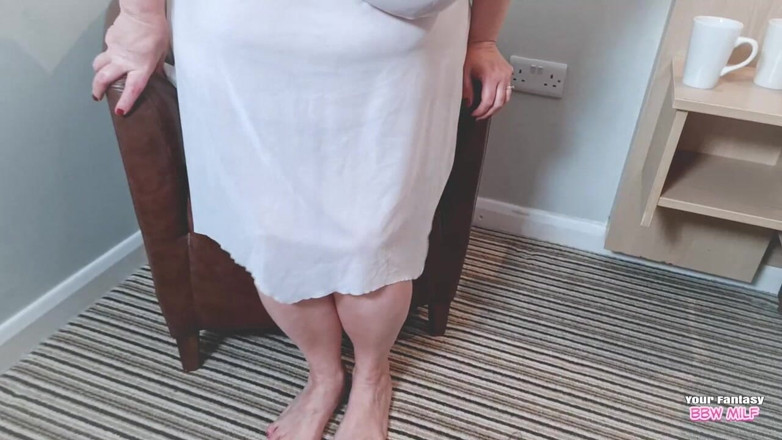 BBW_Wife: Lèvres de sa chatte - gros plan (maison, gros seins naturels, belle-mère...
