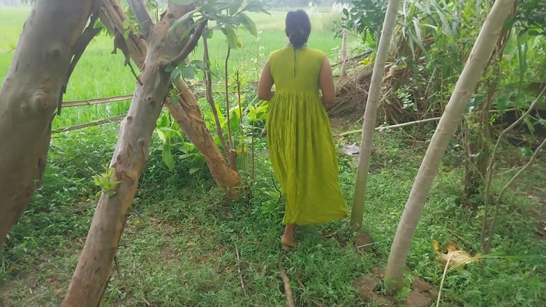 Pooja raniji: Indian Forest Garden Nearby My House Garden Out Side Hot...
