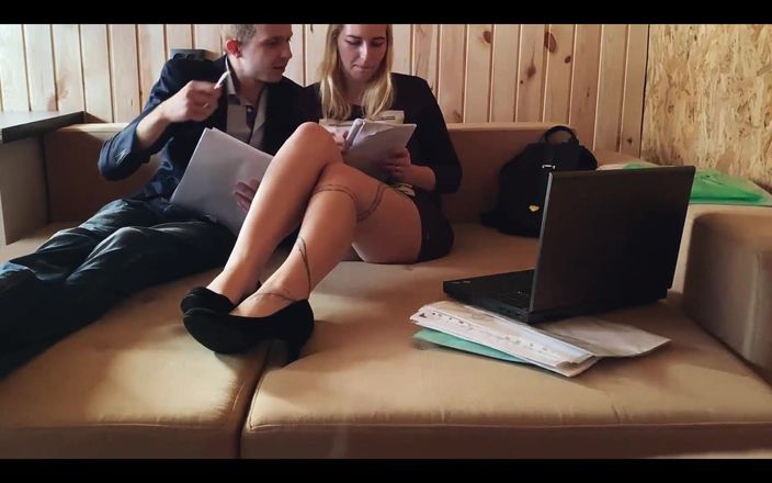 SweetAndFlow: Допоміг із домашнім завданням і відтрахав студентку в її тугу пизду