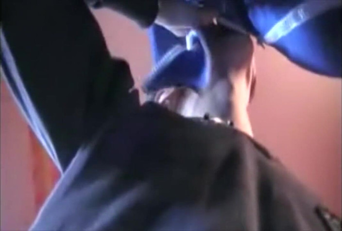 AMATOR PORN MADE IN FRANCE: Max šuká hetero instalatéra v uniformě