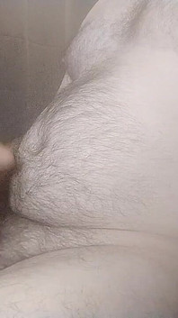 Hårig gay uncut cock onani och cumshot