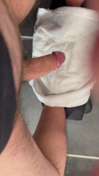Handjob sudut pandangan pertama