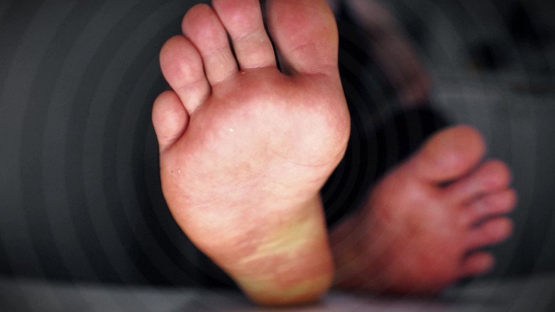 CashmasterAngel: Kaki majikan di-chain sama majikan