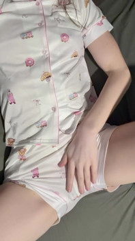 Rubbing Myself Thru My Cute Pjs