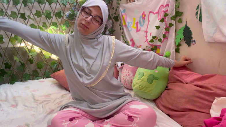 lanalovacutie: Yoga-in-hijab-day-17