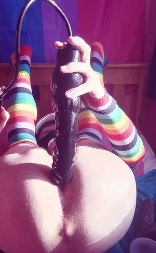 Rainbow Femboy: Více zábavy s mojí nafukovací hračkou!