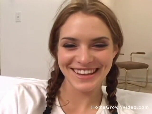 Homegrown Video: Ameara levay yang hampir cukup umur dientot