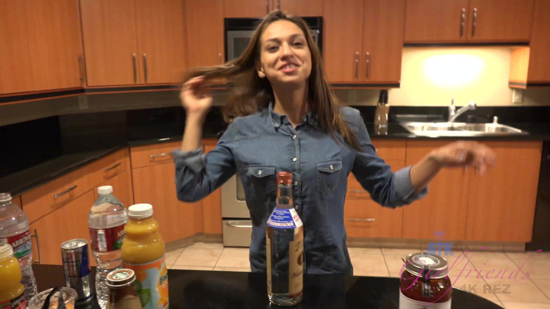 ATK Fans (Girlfriends): Virtual vacation in Las Vegas with Sara Luvv