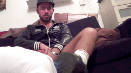 Sneaker gay: Arap hakim tarafından spor ayakkabı bağımlılığında heteroseksüel kullanılıyor