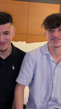Nesestříhaná twinks kouří velké péro, hardcore gay anál Jay Magnus